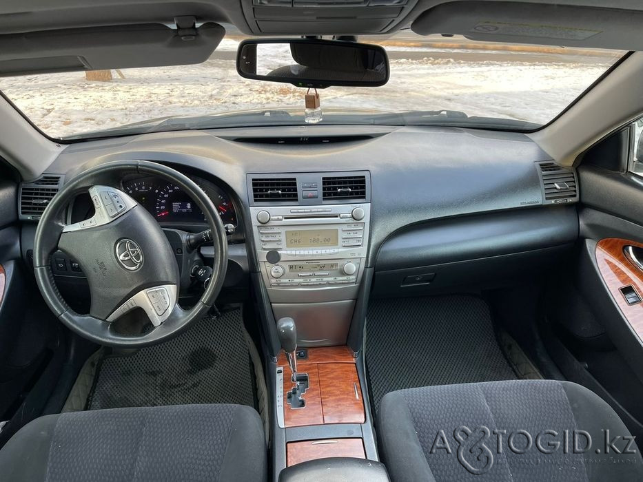 Легковые автомобили Toyota,  8  года в Алматы Алматы - изображение 4