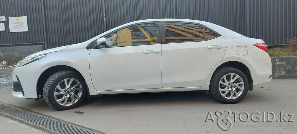 Легковые автомобили Toyota,  8  года в Алматы Алматы - изображение 2