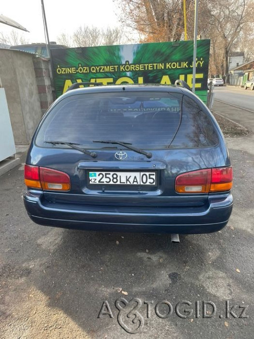 Легковые автомобили Toyota,  4  года в Алматы Алматы - изображение 3