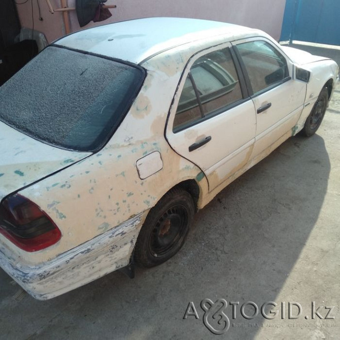 Mercedes-Benz cars, 8 years old in Almaty Almaty - photo 2