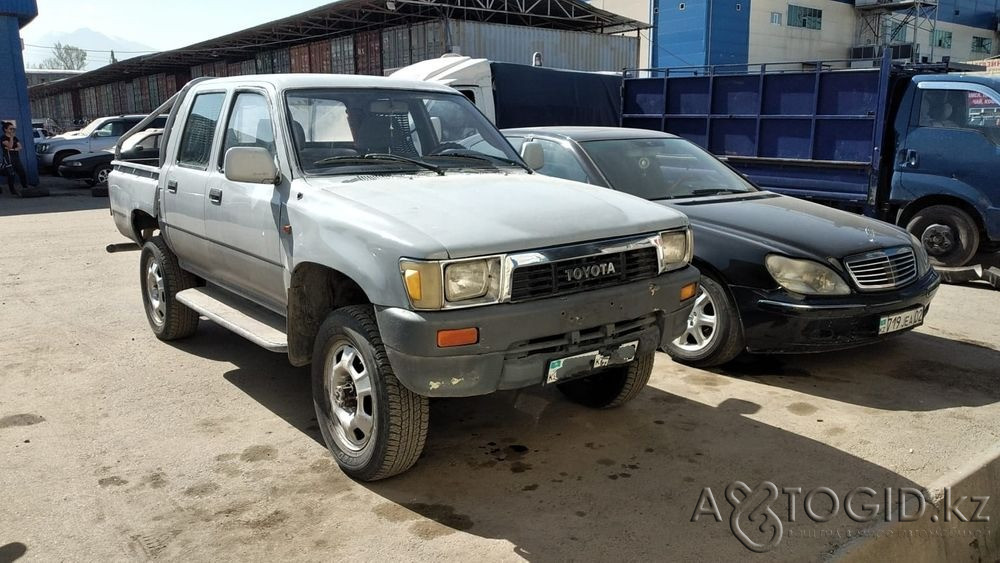 Легковые автомобили Toyota,  2  года в Алматы Алматы - изображение 5