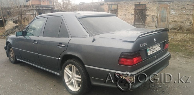 Mercedes-Benz cars, 8 years old in Almaty Almaty - photo 4