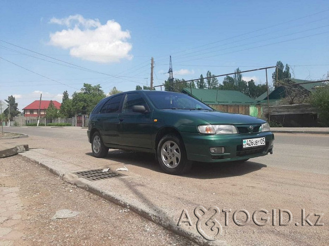 Продажа Nissan Almera, 1995 года в Алматы Алматы - изображение 1