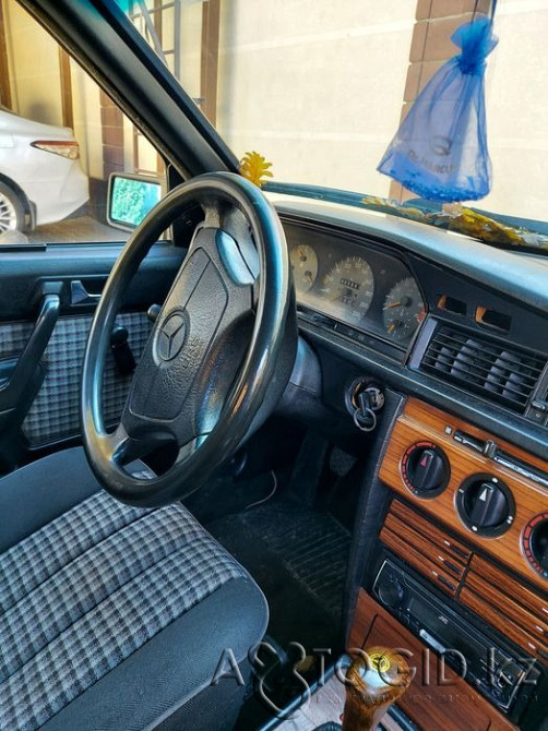 Легковые автомобили Mercedes-Bens,  8  года в Алматы Алматы - изображение 3