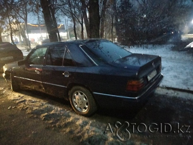 Mercedes-Benz cars, 8 years old in Almaty Almaty - photo 3