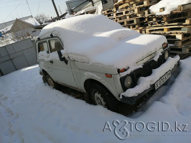 Продажа ВАЗ (Lada) 2121 Niva, 2000 года в Алматы Almaty - photo 1