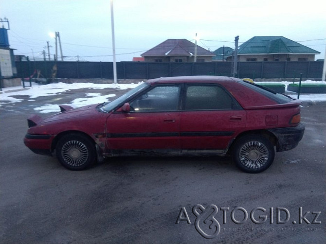 Продажа Mazda 323, 1993 года в Алматы Алматы - изображение 2