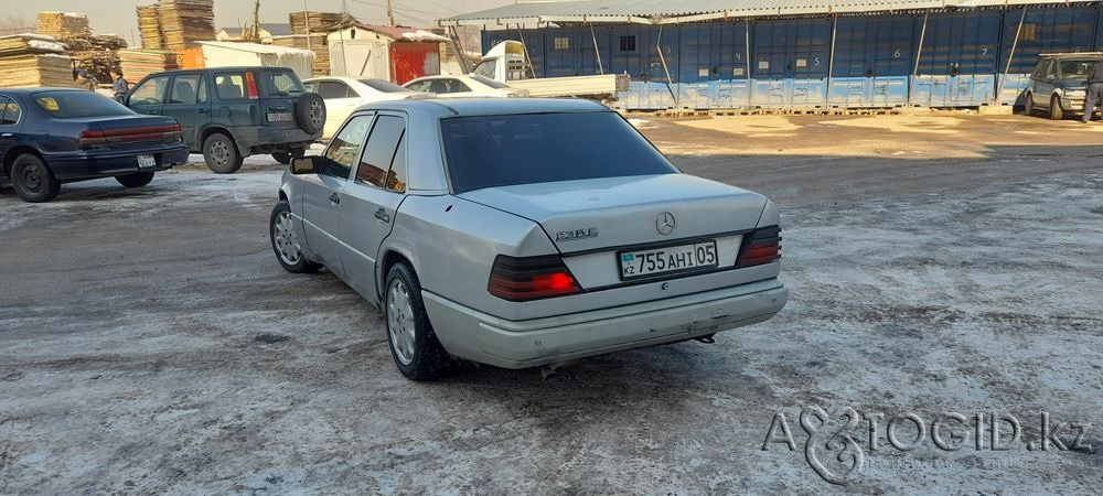 Mercedes-Benz cars, 8 years old in Almaty Almaty - photo 3