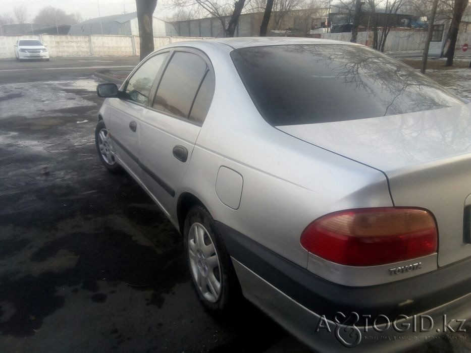 Легковые автомобили Toyota,  8  года в Алматы Алматы - изображение 1