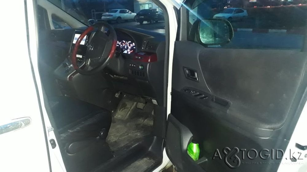 Легковые автомобили Toyota,  6  года в Алматы Алматы - изображение 4