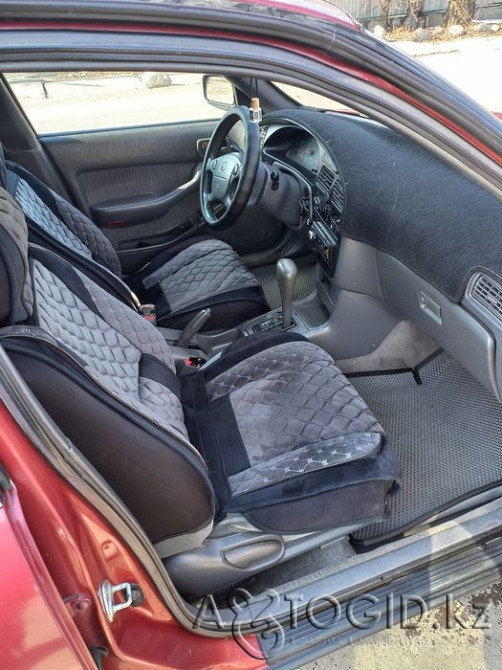 Легковые автомобили Toyota,  8  года в Алматы Алматы - изображение 4