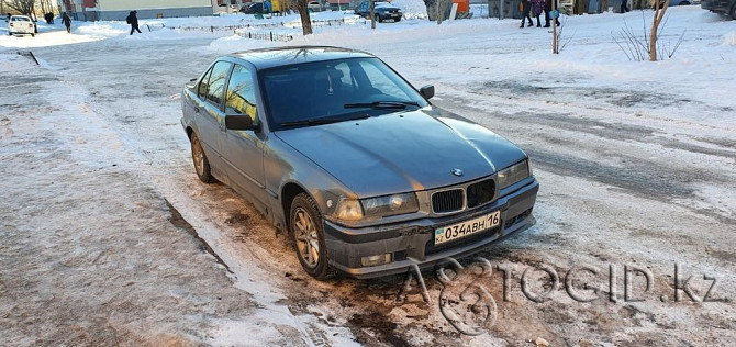 BMW көліктері, Астанада 8 жаста  Астана - 1 сурет