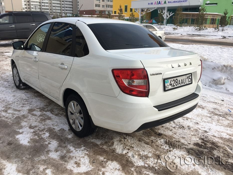 Легковые автомобили ВАЗ (Lada),  8  года в Астане  Астана - изображение 3