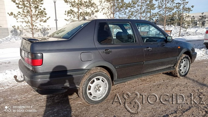 Volkswagen cars, 8 years old in Astana  Astana - photo 3