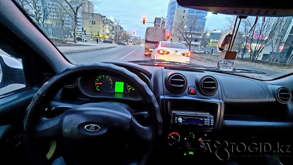 Легковые автомобили ВАЗ (Lada),  8  года в Астане  Астана - изображение 4