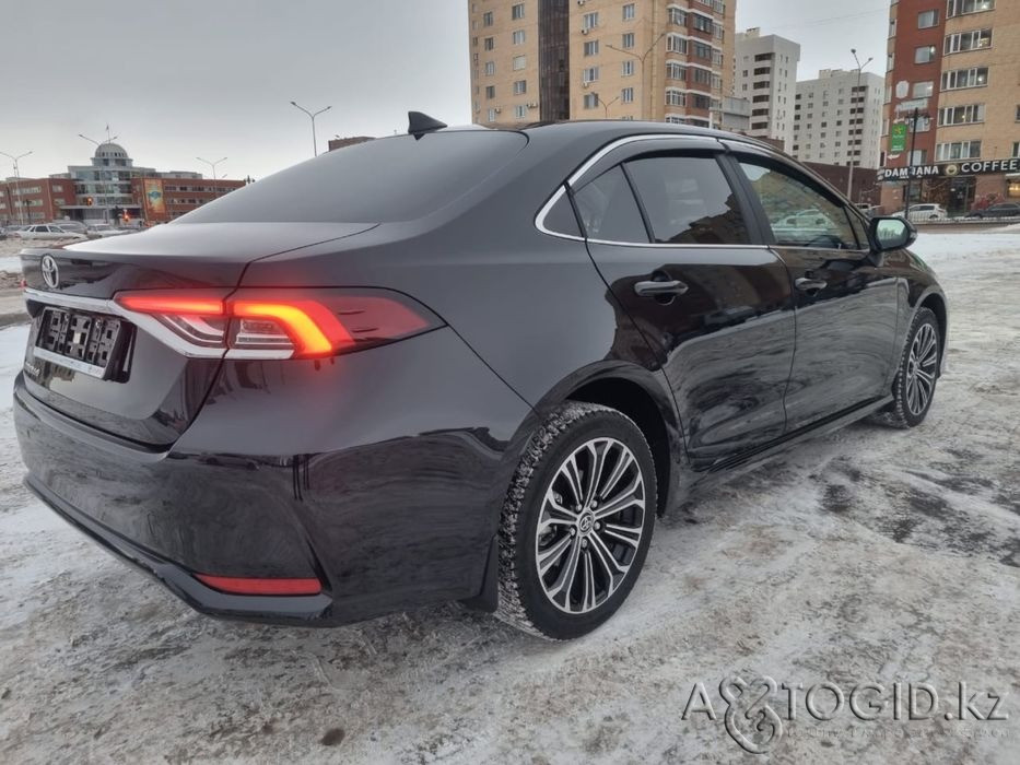 Toyota cars, 8 years old in Astana  Astana - photo 4