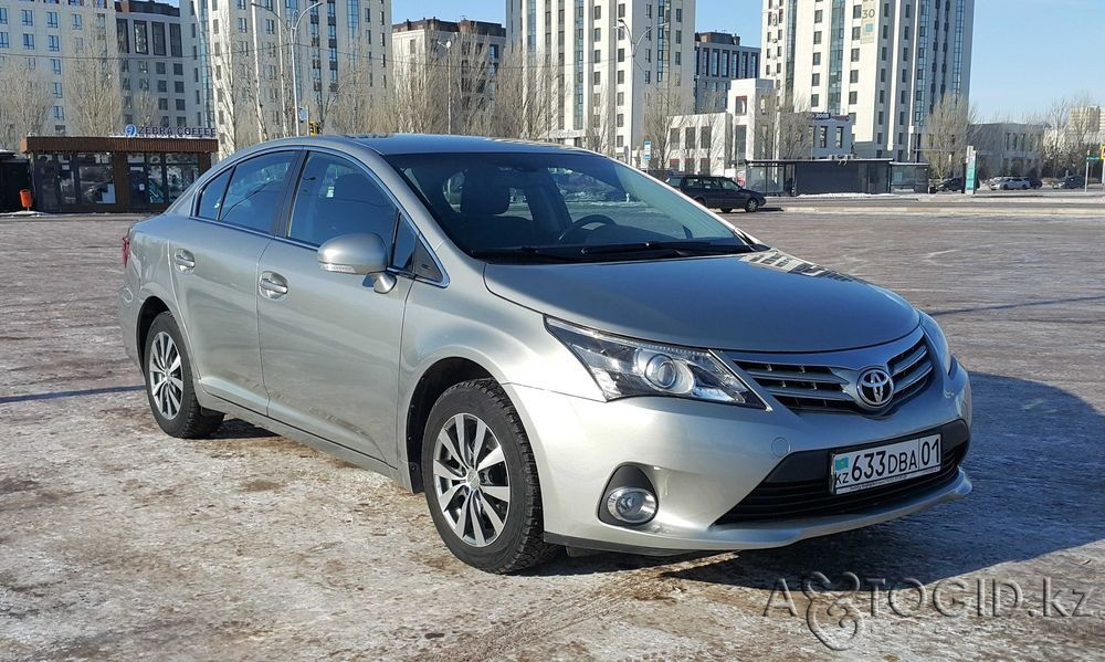 Toyota Avensis 2013