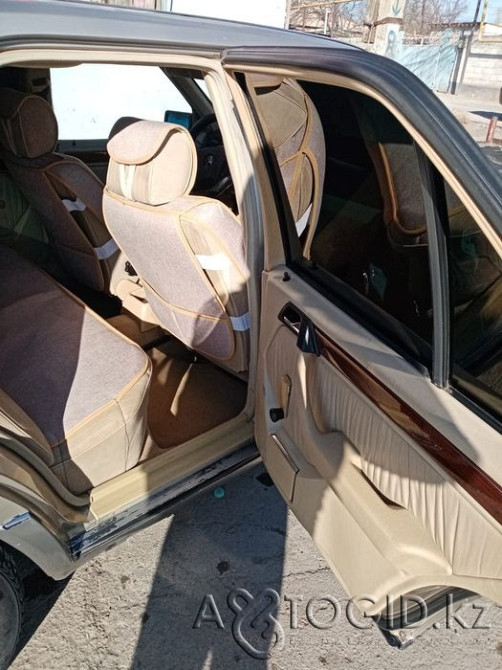 Mercedes-Benz cars, 8 years old in Astana  Astana - photo 4