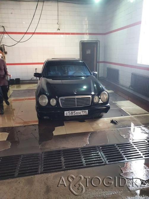 Mercedes-Benz автокөліктері, Астанада 8 жаста  Астана - 1 сурет