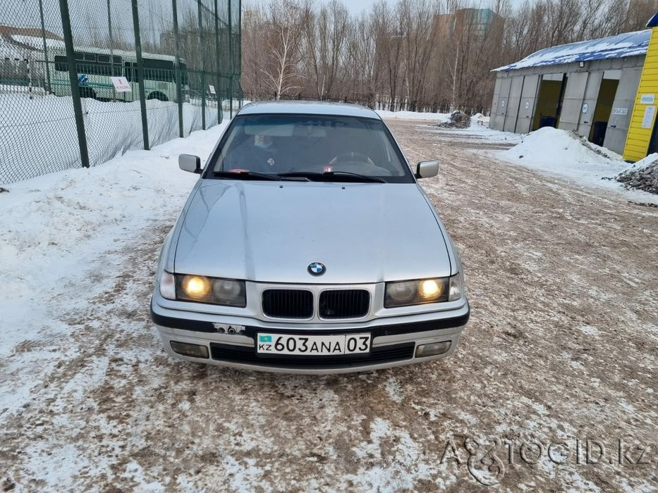 Легковые автомобили BMW,  8  года в Астане  Астана - изображение 3