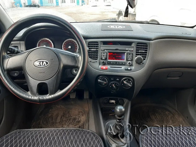 Kia cars, 8 years old in Astana  Astana - photo 4