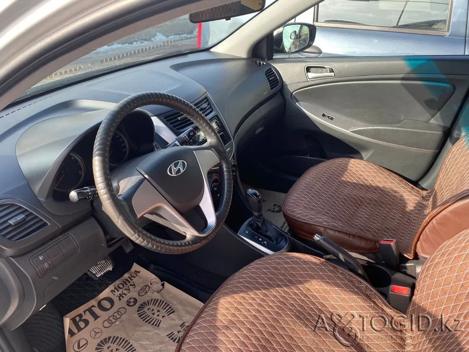 Hyundai cars, 8 years old in Astana  Astana - photo 4