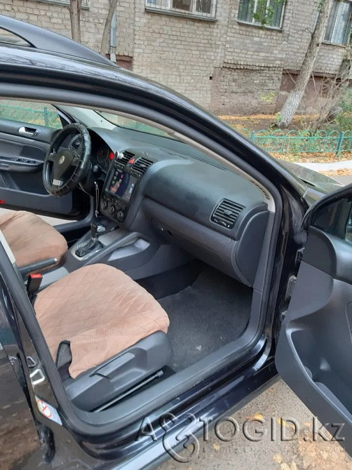 Volkswagen cars, 4 years in Astana  Astana - photo 2