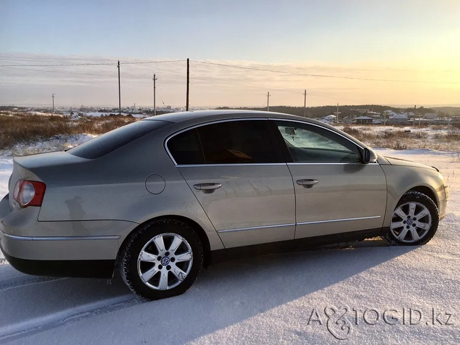 Volkswagen cars, 8 years old in Astana  Astana - photo 3