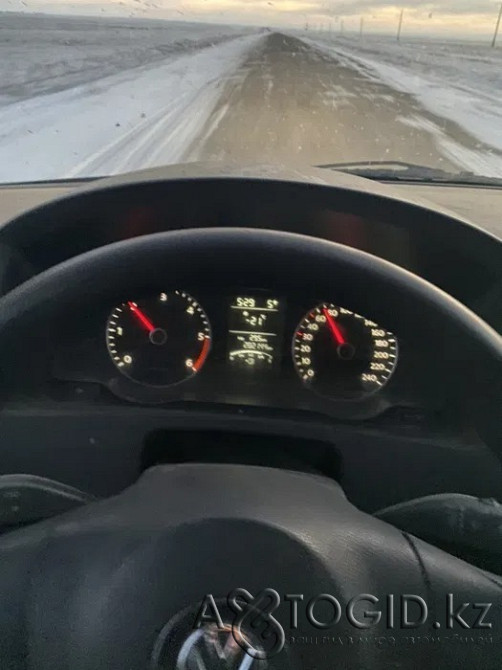 Volkswagen cars, 13 years old in Astana  Astana - photo 4