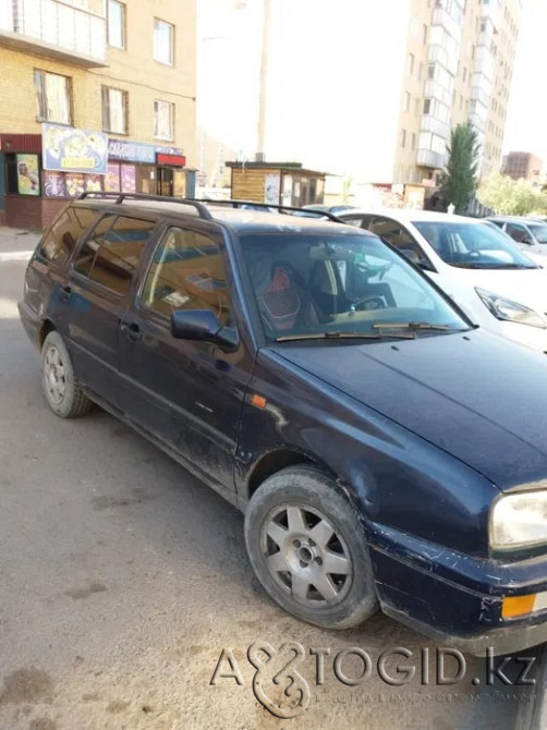 Volkswagen cars, 4 years in Astana  Astana - photo 2