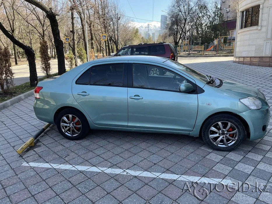Легковые автомобили Toyota,  8  года в Алматы Алматы - изображение 2