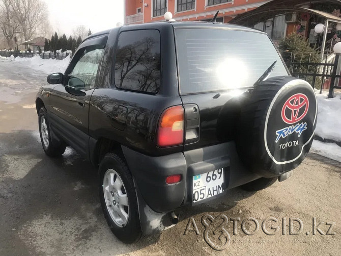 Toyota cars, 7 years old in Almaty Almaty - photo 3