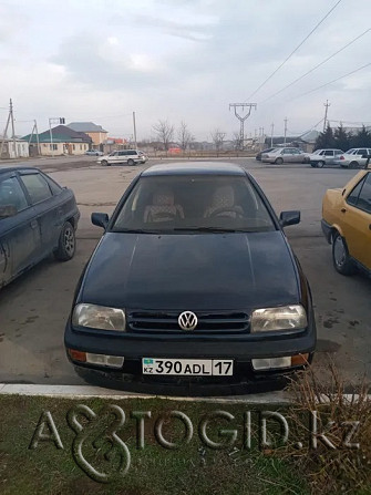 Продажа Volkswagen Vento, 1993 года в Шымкенте Шымкент - изображение 1