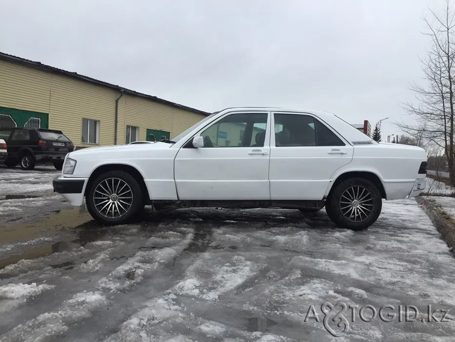 Легковые автомобили Mercedes-Bens,  8  года в Караганде Караганда - изображение 1