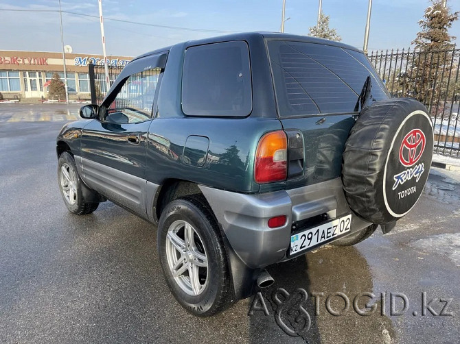 Toyota cars, 7 years old in Almaty Almaty - photo 3