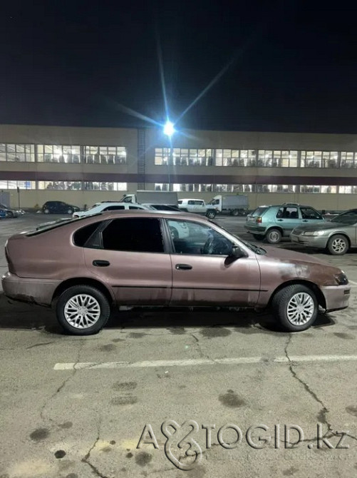 Легковые автомобили Toyota,  8  года в Алматы Алматы - изображение 4