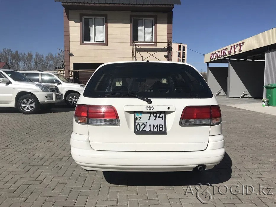 Легковые автомобили Toyota,  4  года в Алматы Алматы - изображение 4