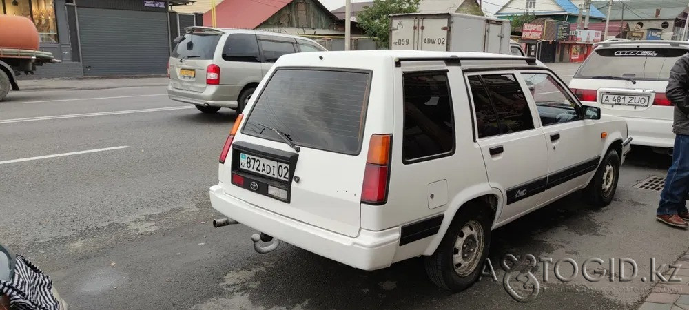 Легковые автомобили Toyota,  4  года в Алматы Алматы - изображение 3