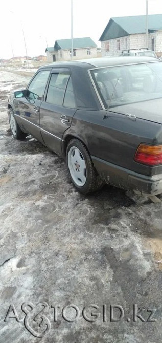 Mercedes-Benz cars, 8 years old in Astana  Astana - photo 2