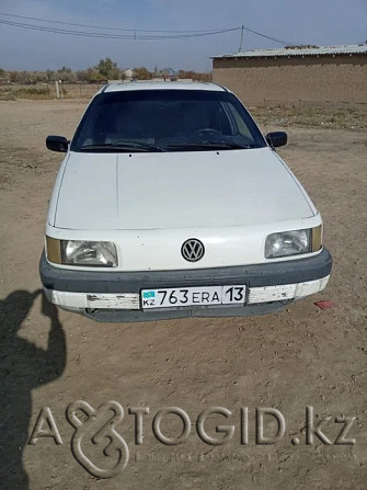 Продажа Volkswagen Passat Sedan, 1989 года в Шымкенте Шымкент - изображение 1