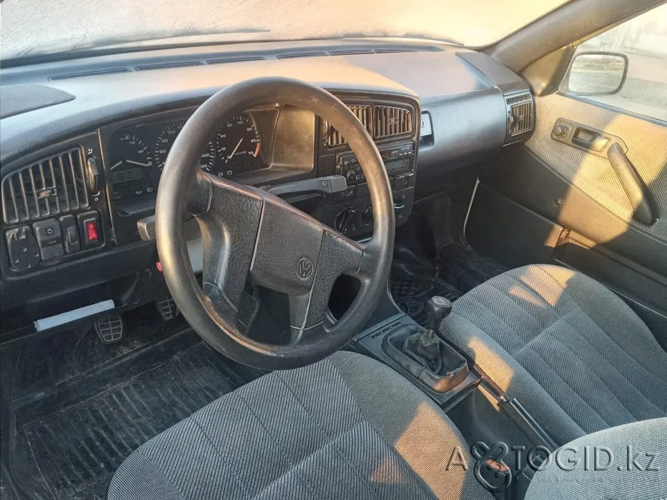 Легковые автомобили Volkswagen,  8  года в Шымкенте Шымкент - изображение 2