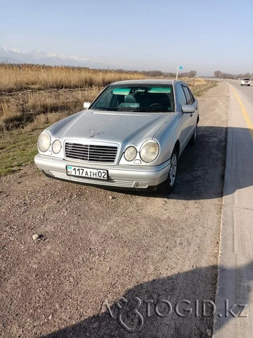 Легковые автомобили Mercedes-Bens,  8  года в Алматы Алматы - изображение 1