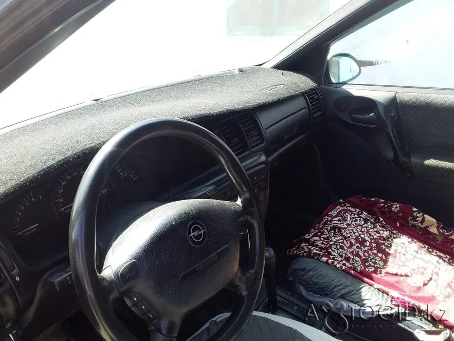 Легковые автомобили Opel,  8  года в Алматы Алматы - изображение 4