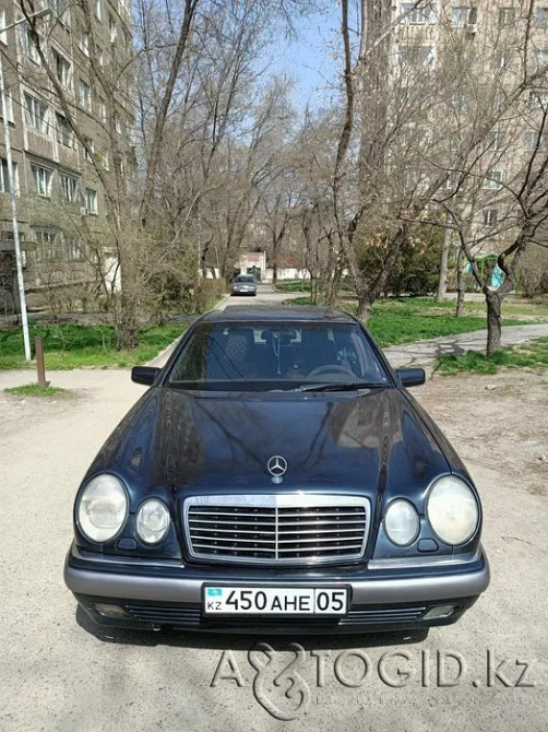 Легковые автомобили Mercedes-Bens,  8  года в Алматы Алматы - изображение 1