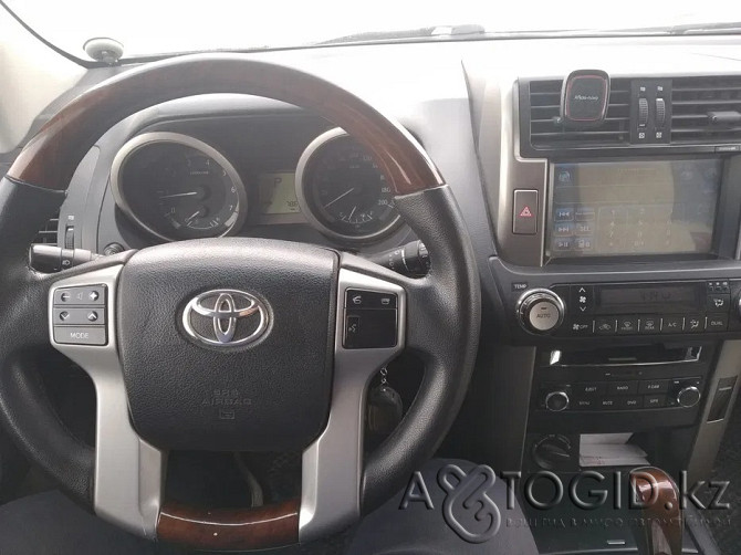 Продажа Toyota Land Cruiser Prado 150, 2012 года в Караганде Караганда - изображение 4