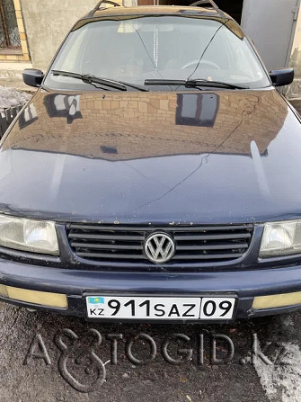 Продажа Volkswagen Passat Sedan, 1993 года в Караганде Караганда - изображение 2