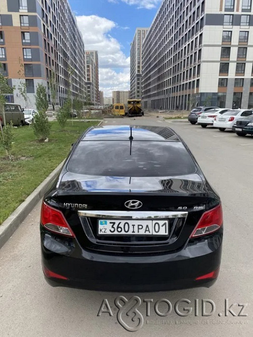 Hyundai Solaris, 8 years old in Astana  Astana - photo 2