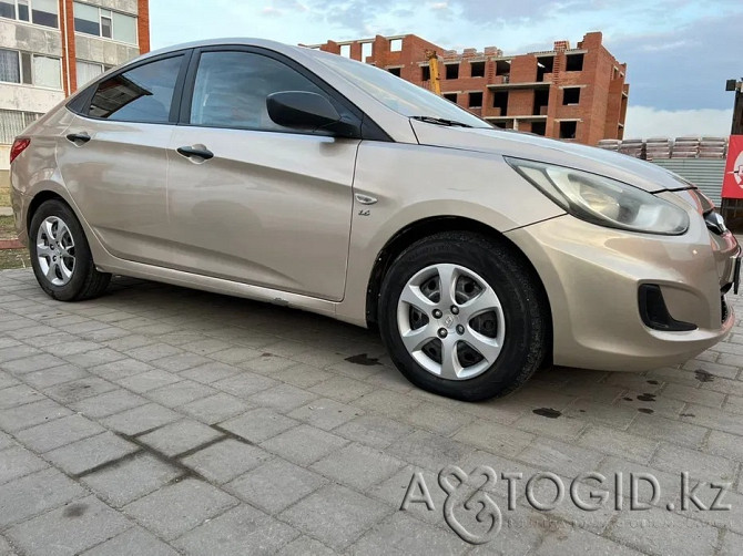 Hyundai Accent, 2012 года в Костанае Костанай - изображение 2