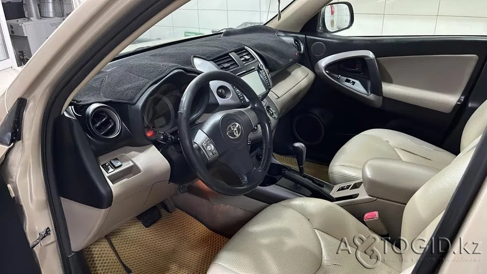 Toyota RAV4,  9  года в Актобе Актобе - изображение 2