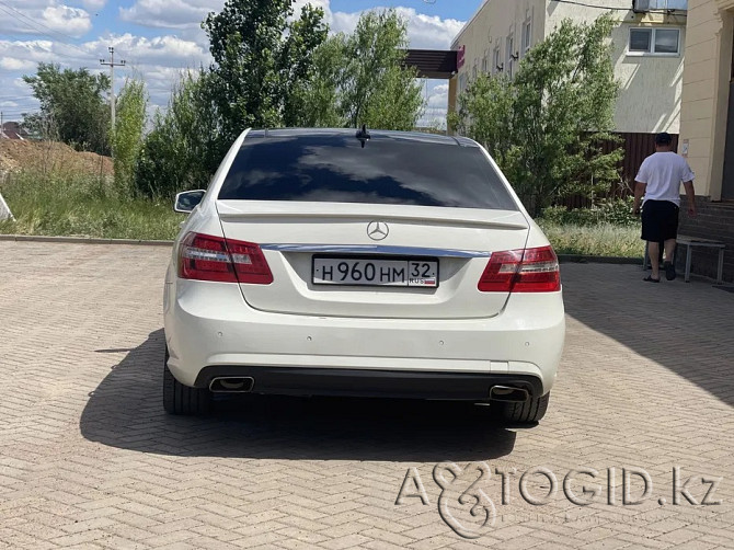 Mercedes-Benz 300, 8 years old in Uralsk Oral - photo 3